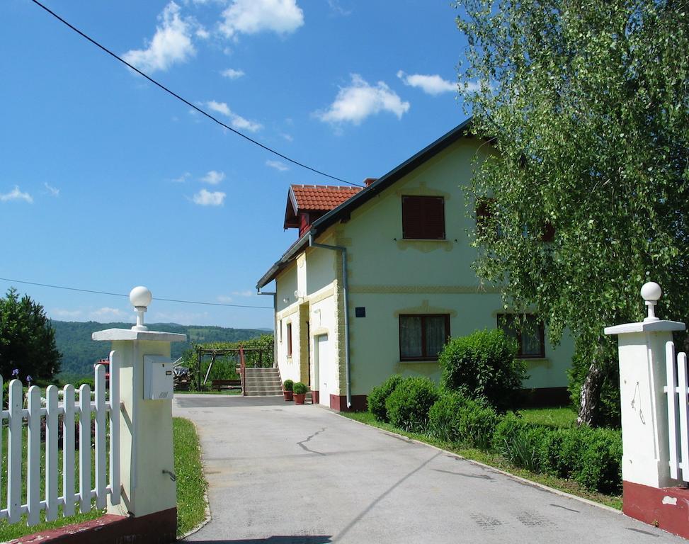 Apartments Vidos Dreznik Grad Номер фото