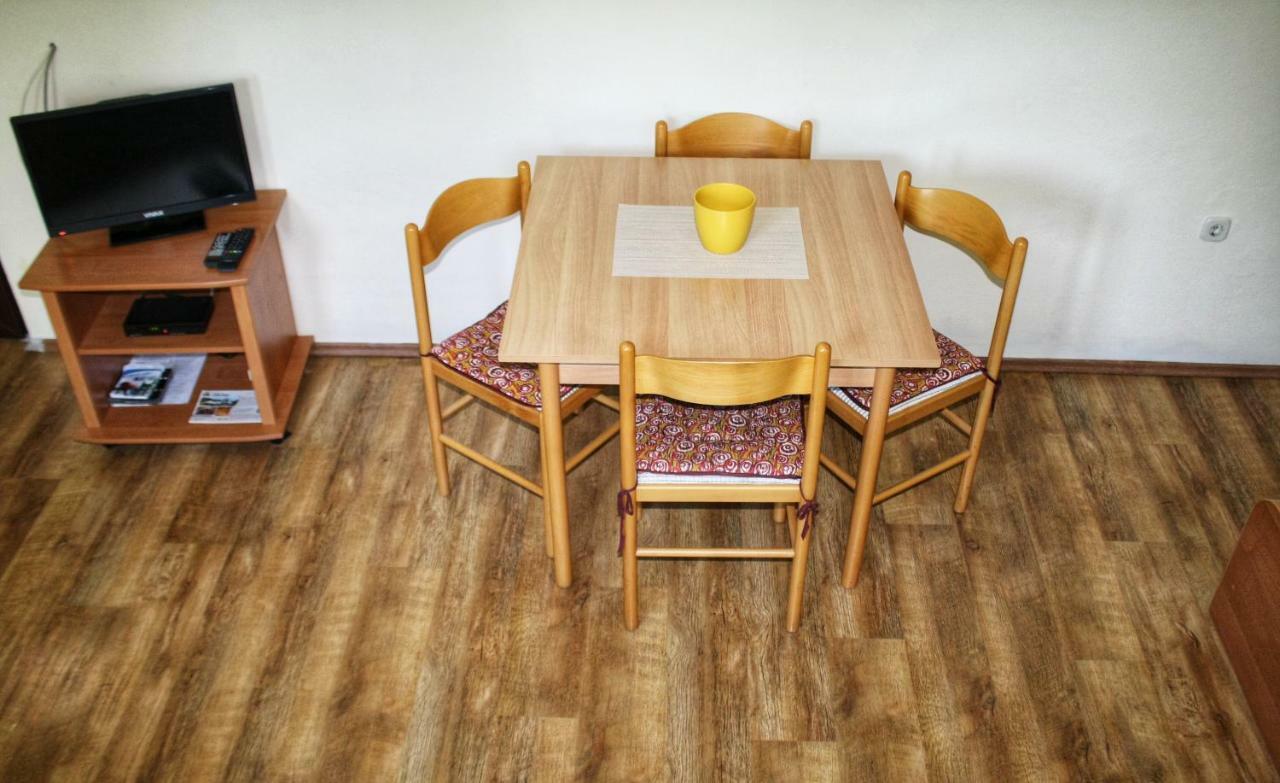 Apartments Vidos Dreznik Grad Екстер'єр фото