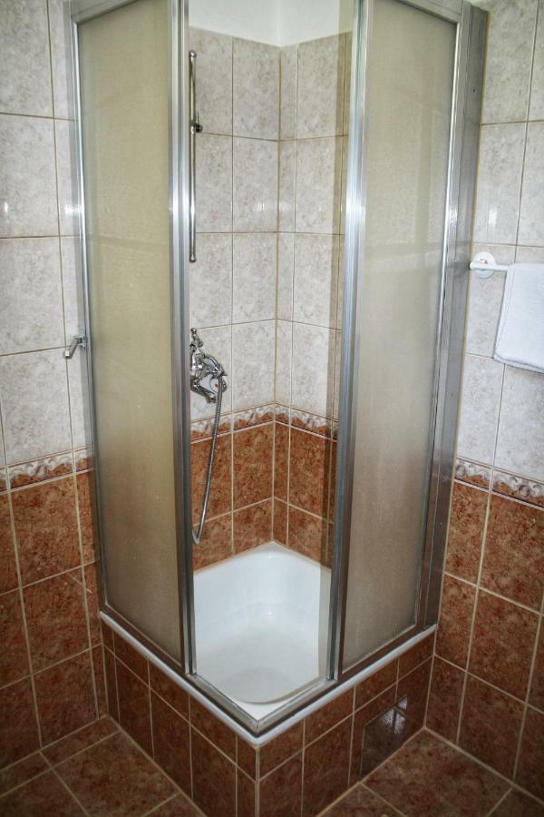 Apartments Vidos Dreznik Grad Екстер'єр фото