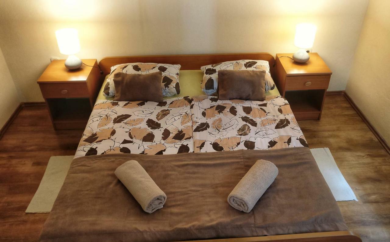 Apartments Vidos Dreznik Grad Екстер'єр фото